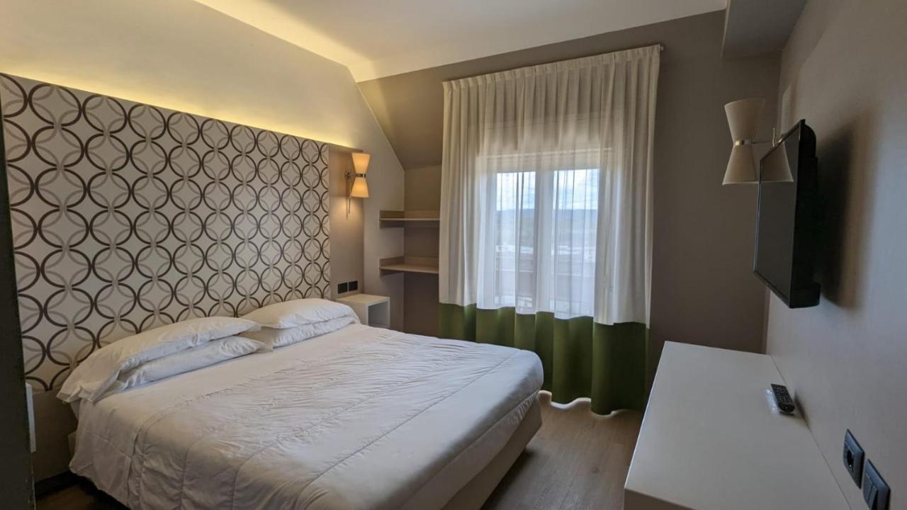 Hotel Umbria Attigliano Esterno foto
