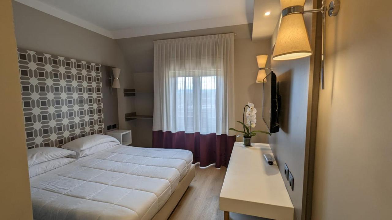 Hotel Umbria Attigliano Esterno foto