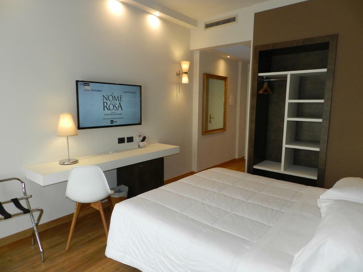 Hotel Umbria Attigliano Esterno foto