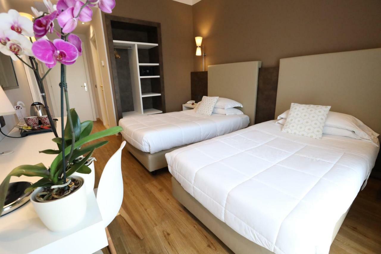 Hotel Umbria Attigliano Esterno foto