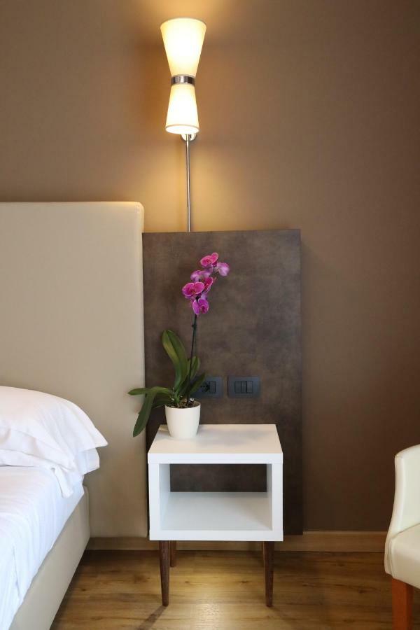 Hotel Umbria Attigliano Esterno foto