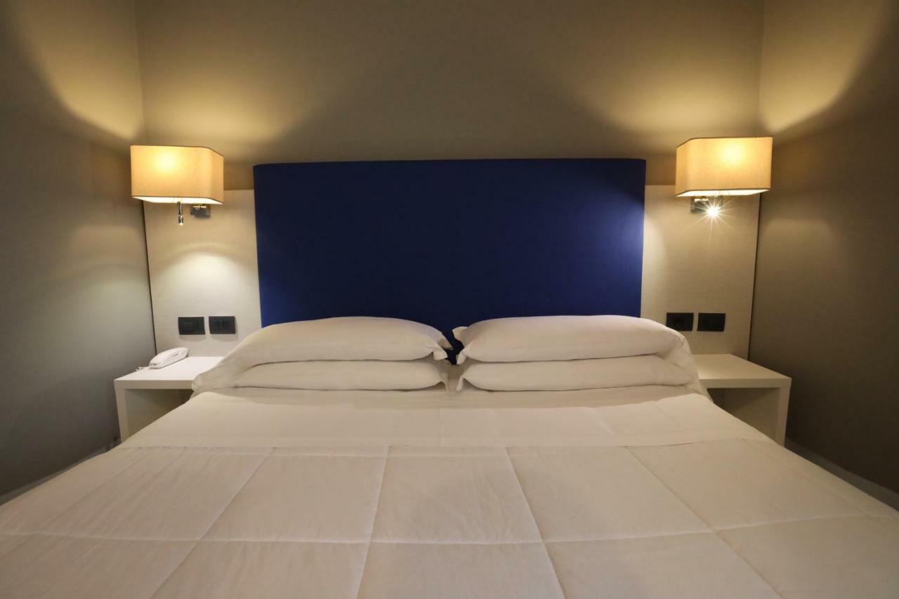 Hotel Umbria Attigliano Esterno foto